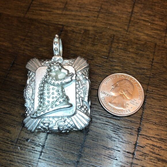 REBECCA COLLINS  Pendant Platypus Turtle Frog Salamander Silver Tone‎ - Picture 2 of 3